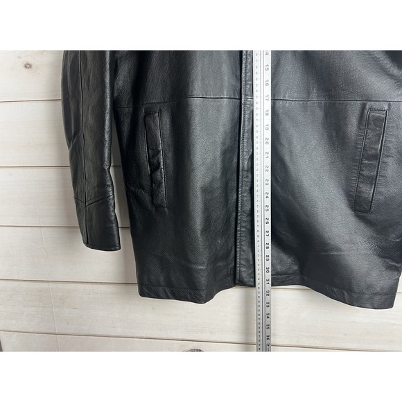 Men's Classic Black Leather Shirt Jacket - Picture 6 of 8